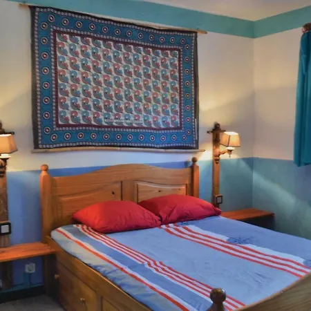 Lovely In Di Ferro * Serra-di-Ferro (Corsica)